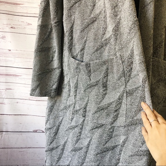 NWOT•LULAROE ELEGANT Silver Sarah Cardigan Duster - Picture 2 of 7